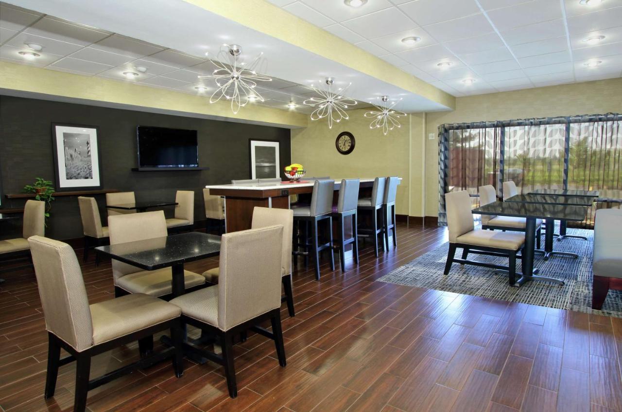 Hampton Inn Ashtabula Austinburg Экстерьер фото