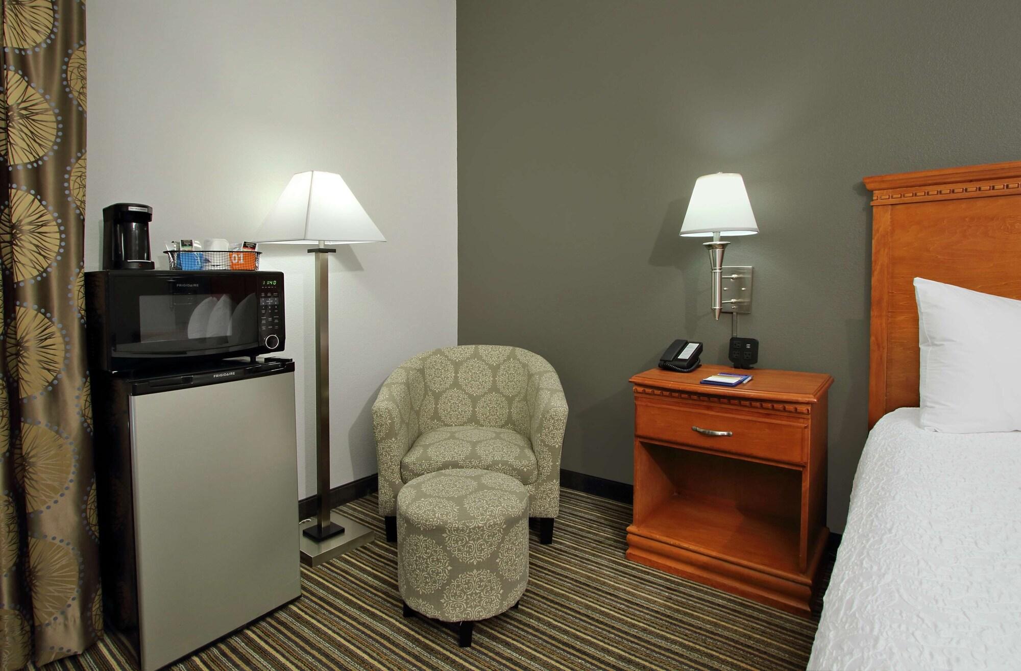Hampton Inn Ashtabula Austinburg Экстерьер фото
