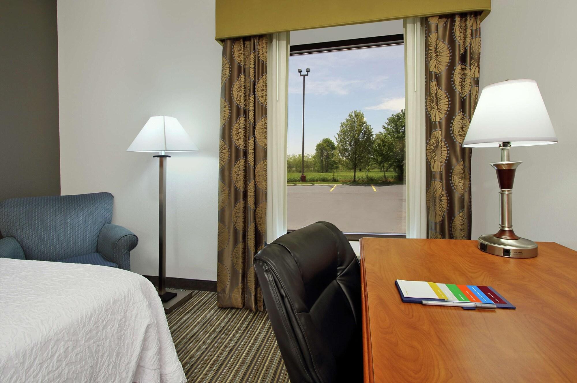 Hampton Inn Ashtabula Austinburg Экстерьер фото