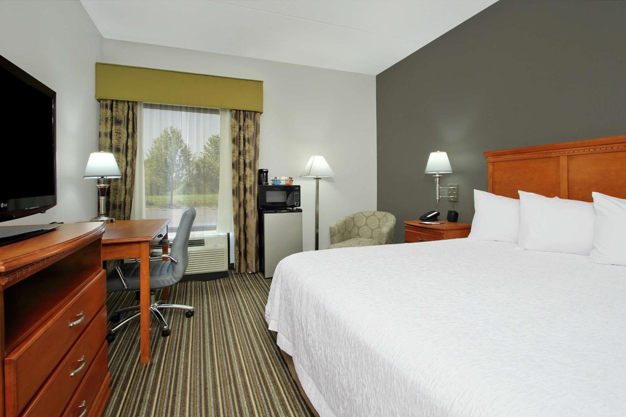Hampton Inn Ashtabula Austinburg Экстерьер фото