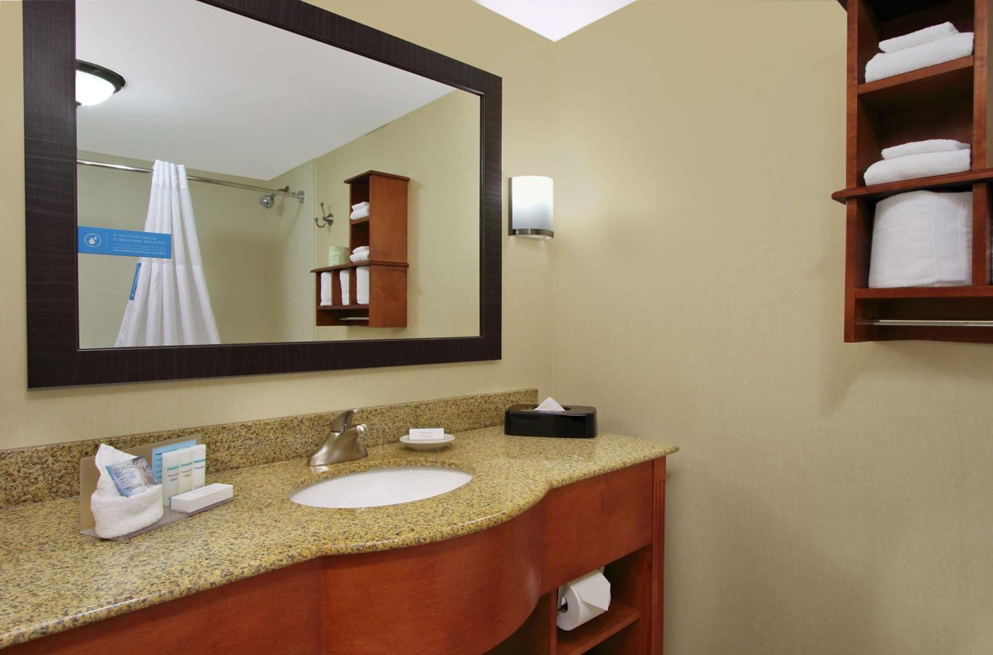 Hampton Inn Ashtabula Austinburg Экстерьер фото